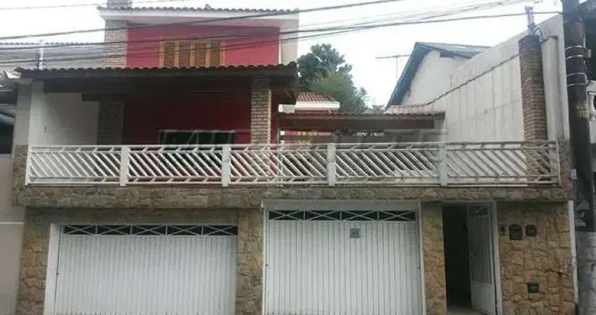 Sobrado de 250m² com 4 quartos em Jardim Santa Inês