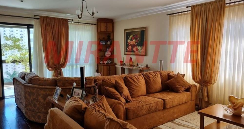 Apartamento de 220m² com 4 quartos em Santana