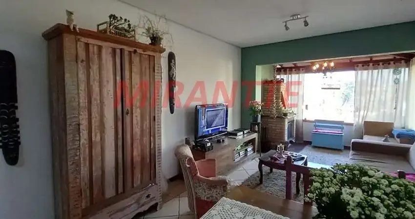 Sobrado de 250m² com 3 quartos em Vila Irmaos Arnoni