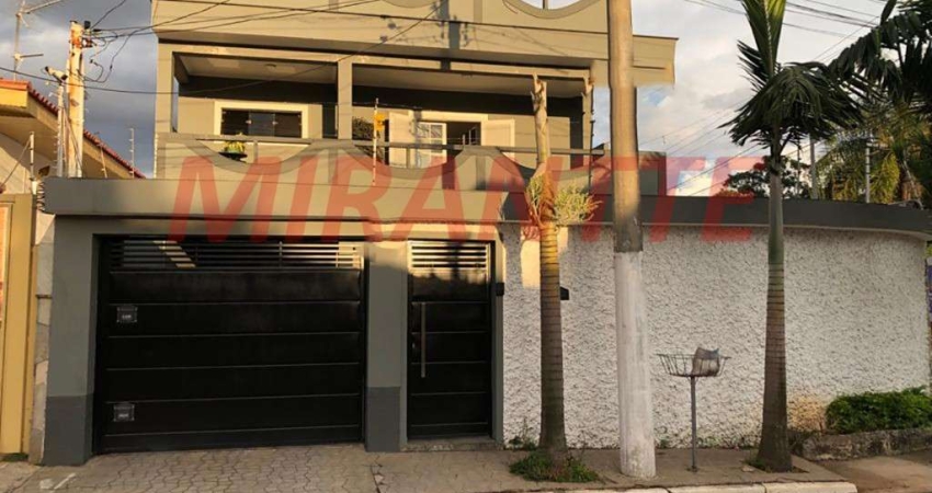 Sobrado de 260m² com 3 quartos em Tremembe