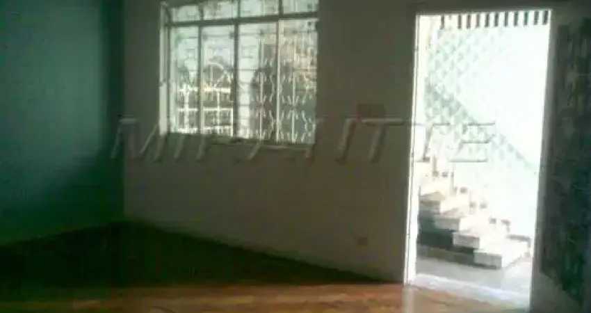 Sobrado de 181m² com 3 quartos em Água Fria