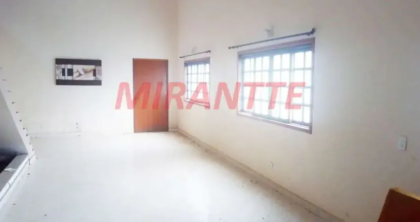 Sobrado de 469m² com 6 quartos em Serra da Cantareira