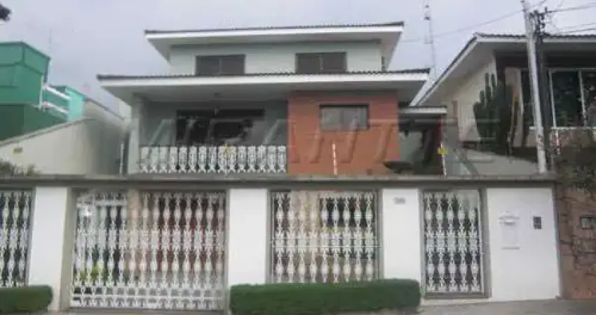 Sobrado de 390m² com 3 quartos em Jardim Leonor Mendes De Barros