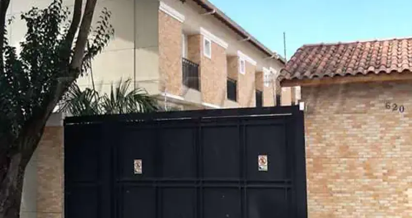 Cond. fechado de 120m² com 3 quartos em Anália Franco