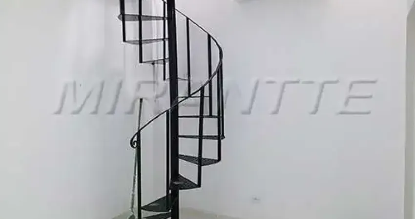 Cond. fechado de 40m² com 1 quartos em Jardim Brasil