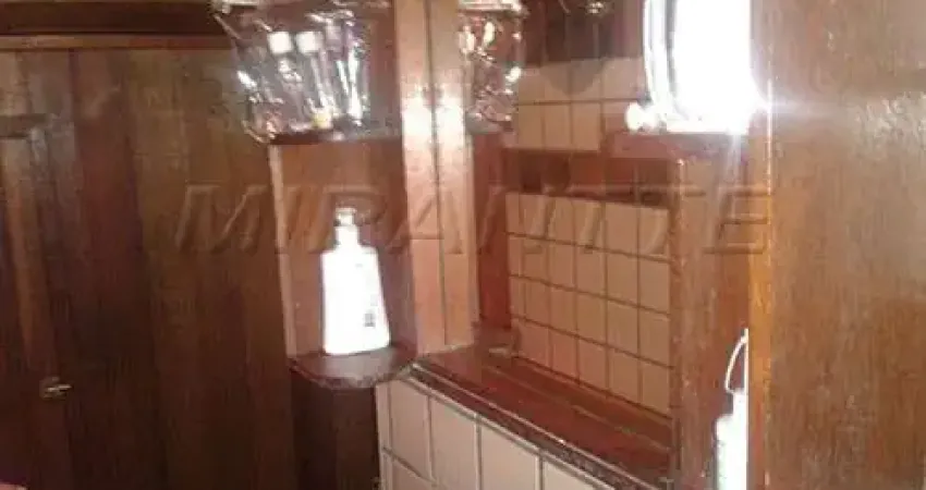 Sobrado de 368m² com 5 quartos em Barro Branco