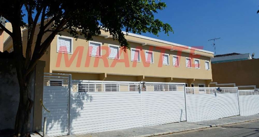 Cond. fechado de 81m² com 3 quartos em Cupece