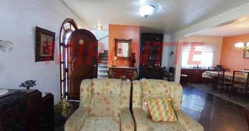 Casa com 3 quartos à venda na Rua Itamarati, Santa Teresinha, São Paulo