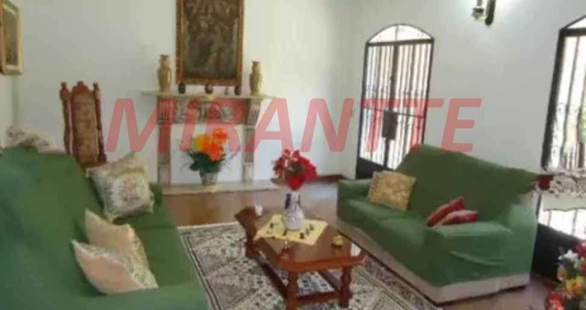 Sobrado de 230m² com 6 quartos em Parque Sao Domingos