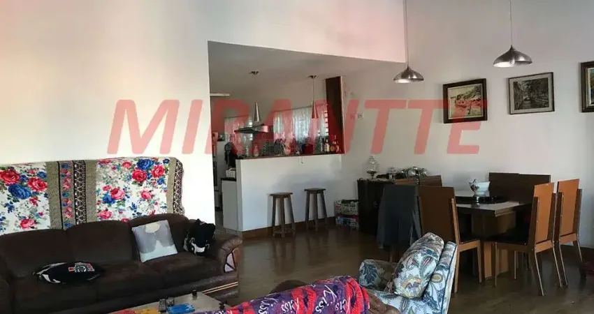 Sobrado de 236m² com 2 quartos em Vila Irmaos Arnoni