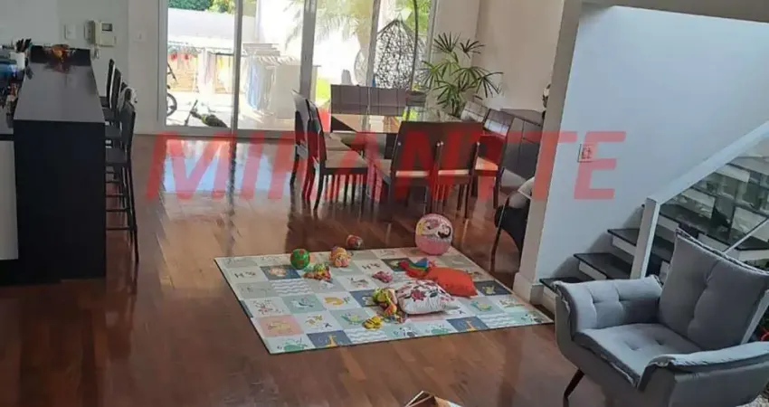 Sobrado de 313m² com 3 quartos em Centro - Mairiporã