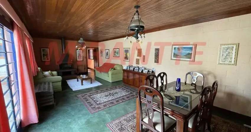 Chácara de 500m² com 2 quartos em PQ. VOTORANTIM