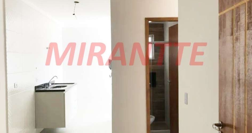 Cond. fechado de 42m² com 2 quartos em Carandiru