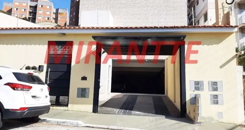 Cond. fechado de 65m² com 2 quartos em Vila Aurora (Zona Norte)