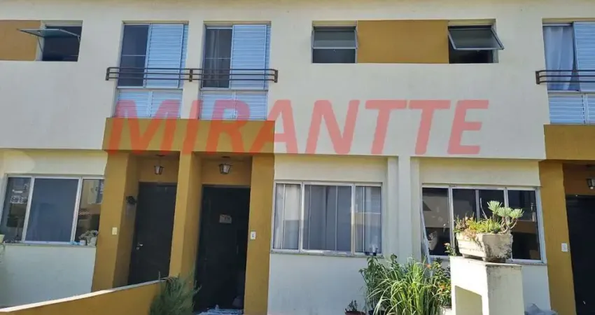Cond. fechado de 80m² com 2 quartos em Jardim Flor do Campo