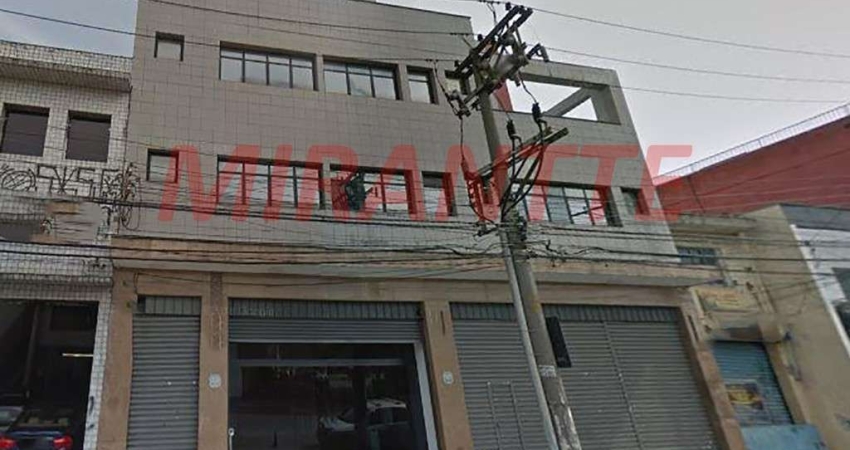 Comercial de 898m² em Santana