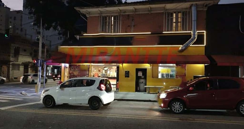 Comercial de 229m² em Santana