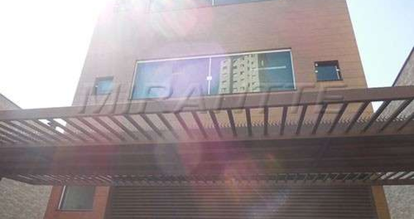 Comercial de 608m² em Imirim