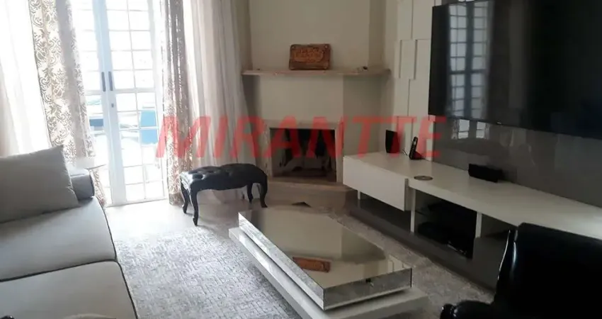Casa com 4 quartos à venda na Rua Florinéia, Água Fria, São Paulo