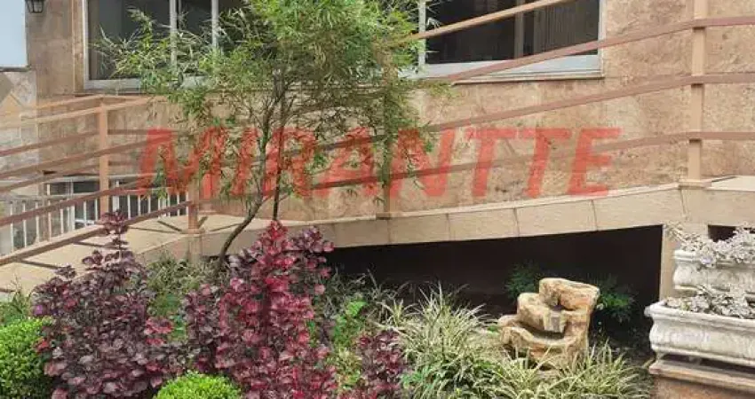 Sobrado de 296m² com 6 quartos em Jardim São Paulo