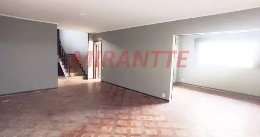 Sobrado de 227m² com 3 quartos em Jardim Laranjeiras