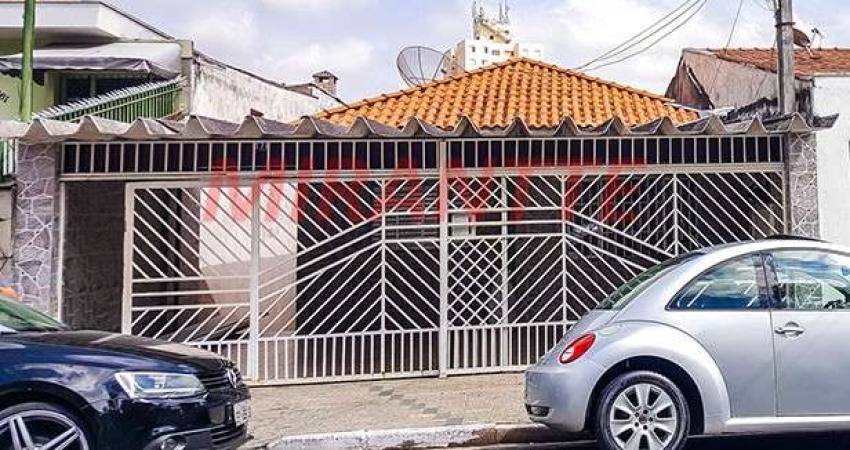 Sobrado de 200m² com 6 quartos em Tremembe