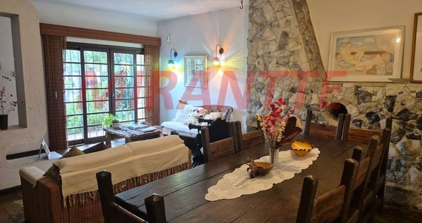 Casa com 5 quartos à venda na Avenida Locarno, Tremembé, São Paulo