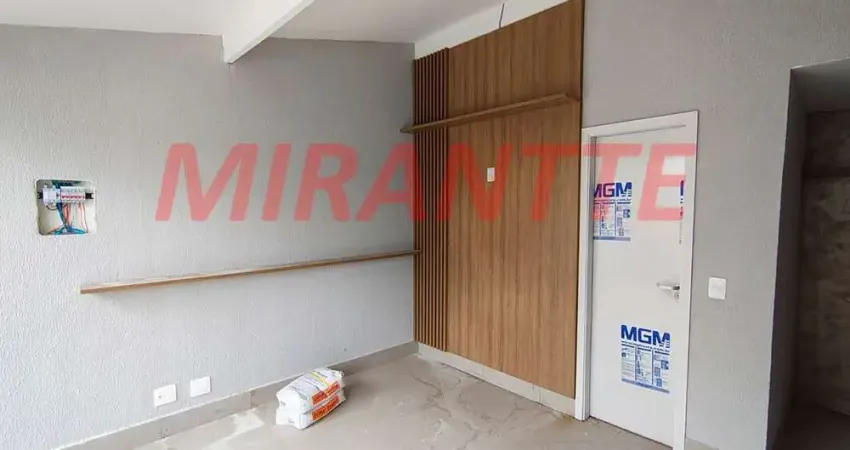 Cond. fechado de 160m² com 3 quartos em Jardim Santa Inês