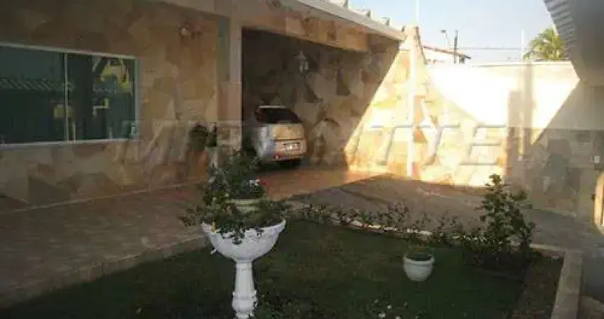 Casa com 3 quartos à venda na Rua Papa Paulo VI, Centro, Peruíbe