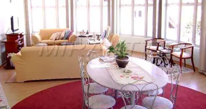 Casa com 4 quartos à venda na Rua Nursia, Jardim São Bento, São Paulo