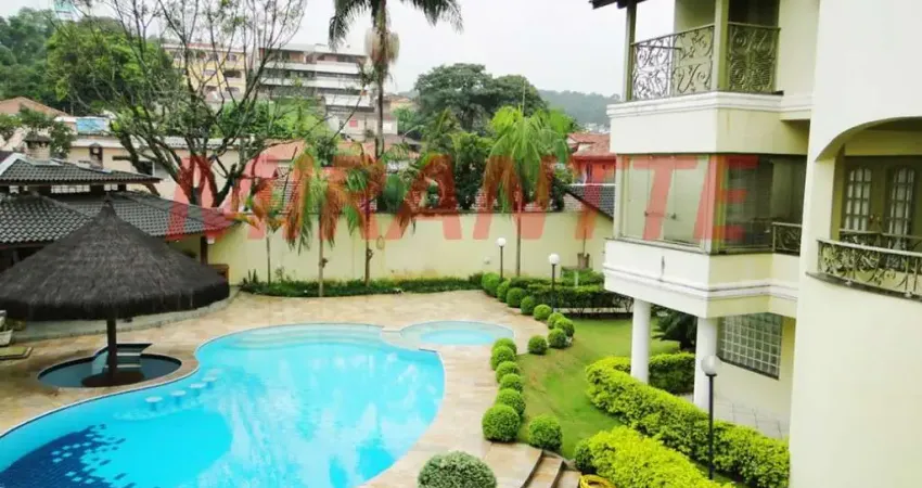Sobrado de 885m² com 3 quartos em Horto Florestal