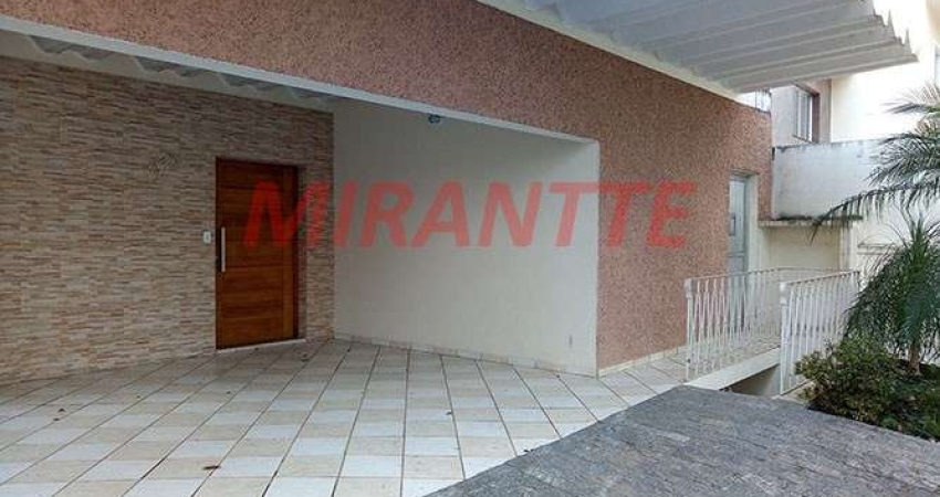 Sobrado de 194m² com 5 quartos em Santana