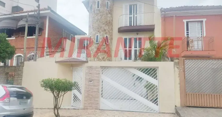 Sobrado de 300m² com 5 quartos em Vila Maria Alta