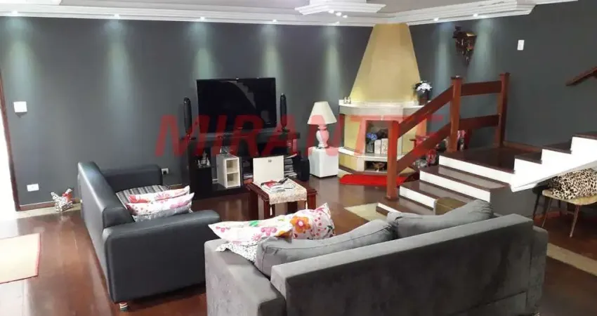 Sobrado de 150m² com 4 quartos em Jardim Guapíra