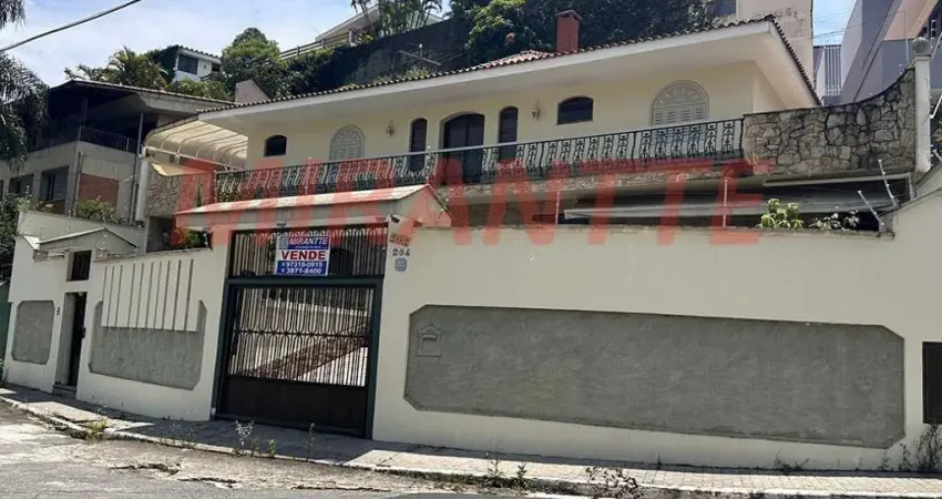 Sobrado de 424m² com 4 quartos em Jardim São Bento