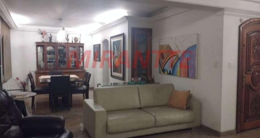 Apartamento de 425m² com 3 quartos em Água Fria