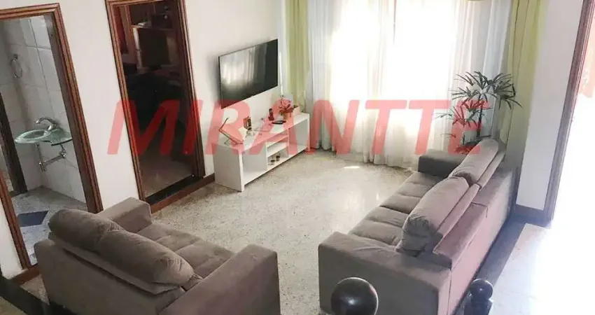 Casa com 3 quartos à venda na Rua Quarunás, Penha, São Paulo