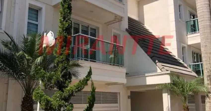 Cond. fechado de 380m² com 4 quartos em Horto Florestal