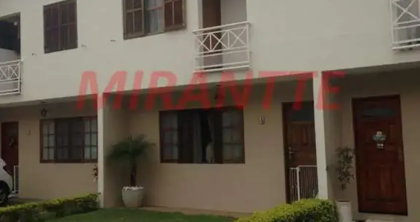 Cond. fechado de 133m² com 3 quartos em Conjunto Residencial Santa Terezinha