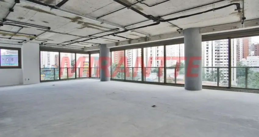 Apartamento de 358.67m² com 4 quartos em Vila Nova Conceição