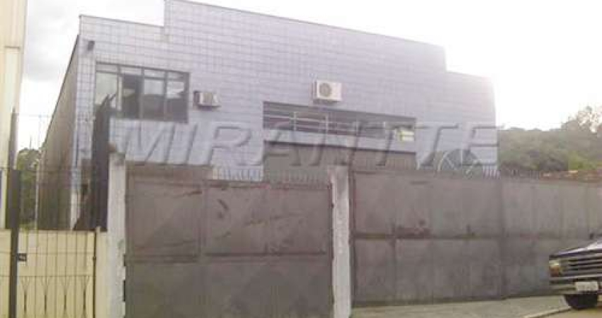 Comercial de 1500m² em Vila Amalia