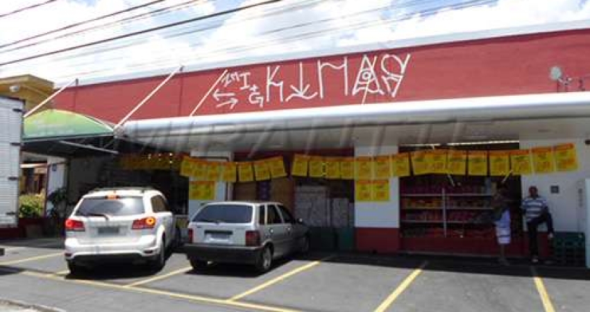 Comercial de 1000m² em Tremembe