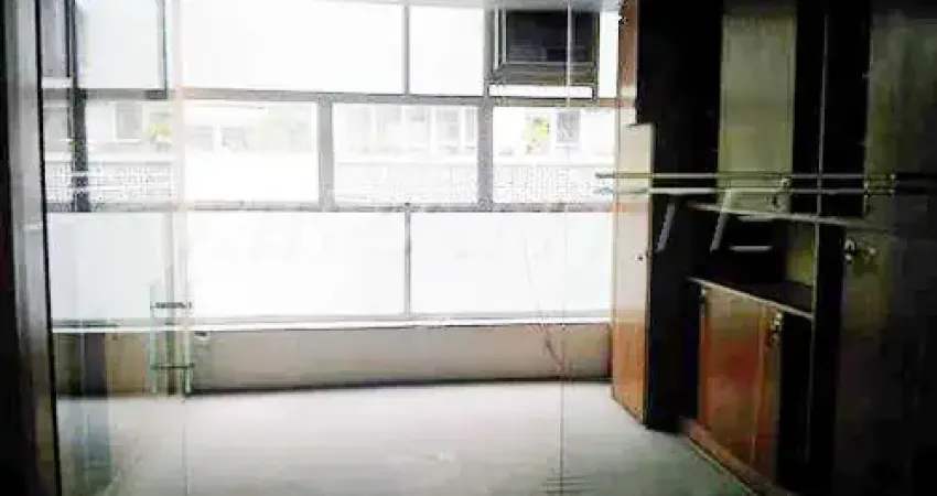 Comercial de 220m² em Santa Cecilia