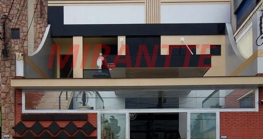 Comercial de 608m² em Penha