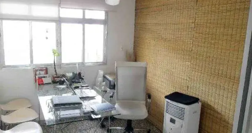 Casa comercial à venda na Rua Senador Feijó, Centro, Guararema