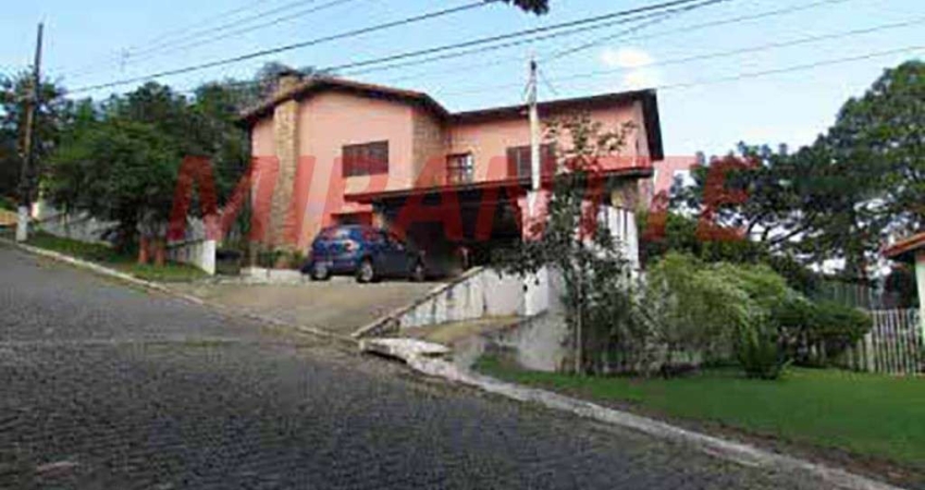 Sobrado de 566m² com 4 quartos em Vila Rio de Janeiro