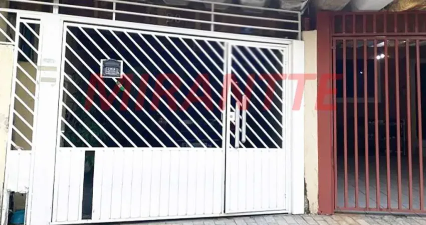 Sobrado de 216m² com 3 quartos em Jardim Santa Mena