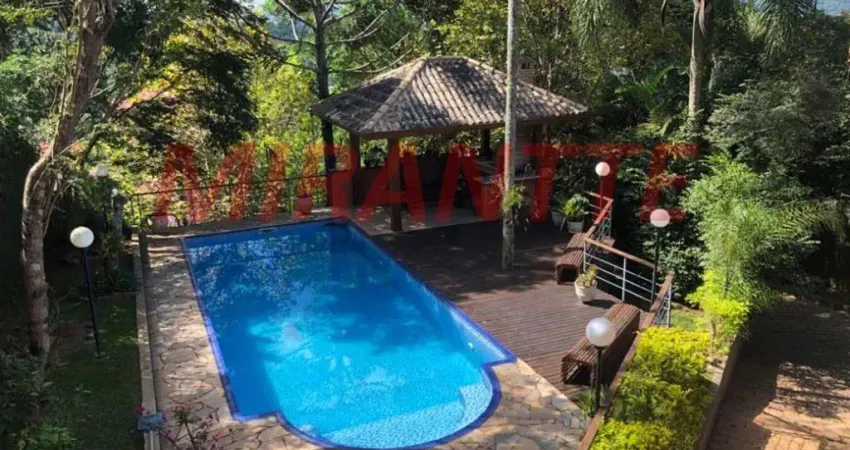 Sobrado de 269m² com 3 quartos em Serra da Cantareira