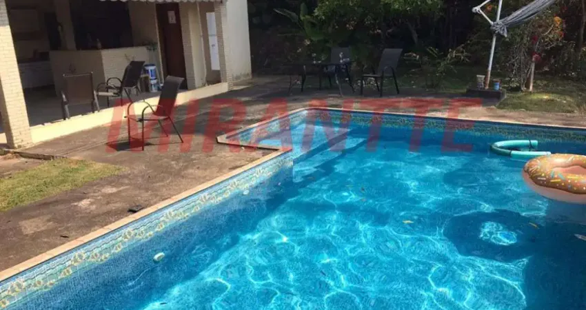 Sobrado de 350m² com 4 quartos em Centro - Mairiporã