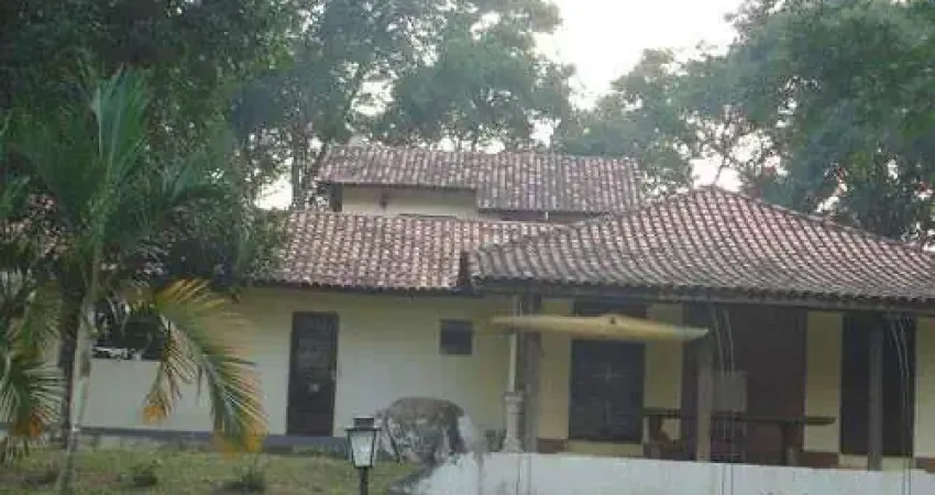 Sobrado de 550m² com 4 quartos em Serra da Cantareira
